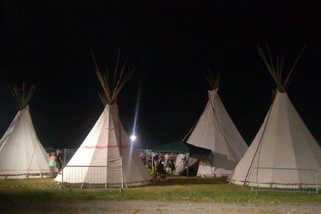 Camp de tipis sioux à Belfort juillet 2009